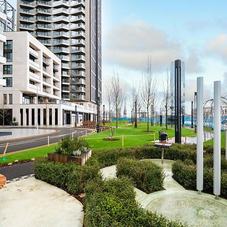 Elegant And Modern Apartments In Canary Wharf Right Next To Thames ลอนดอน ภายนอก รูปภาพ