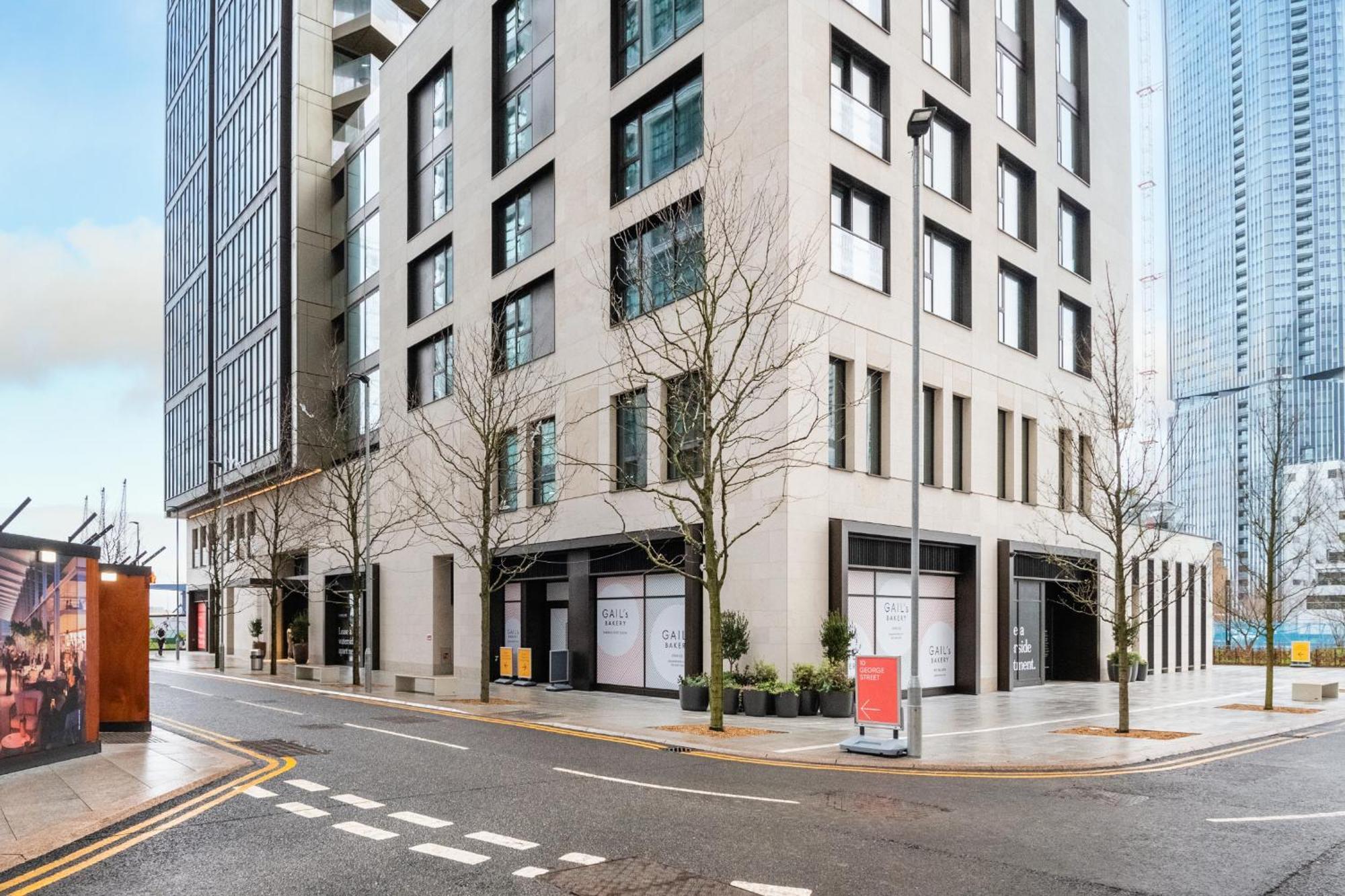 Elegant And Modern Apartments In Canary Wharf Right Next To Thames ลอนดอน ภายนอก รูปภาพ