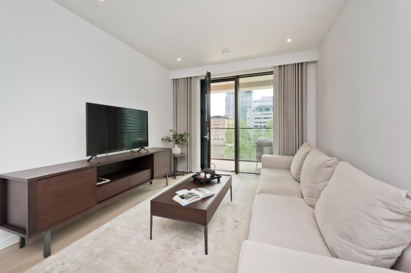 Elegant And Modern Apartments In Canary Wharf Right Next To Thames ลอนดอน ภายนอก รูปภาพ
