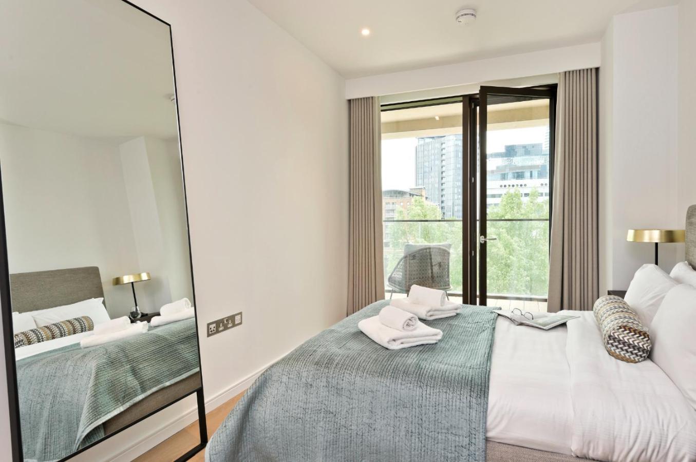 Elegant And Modern Apartments In Canary Wharf Right Next To Thames ลอนดอน ภายนอก รูปภาพ