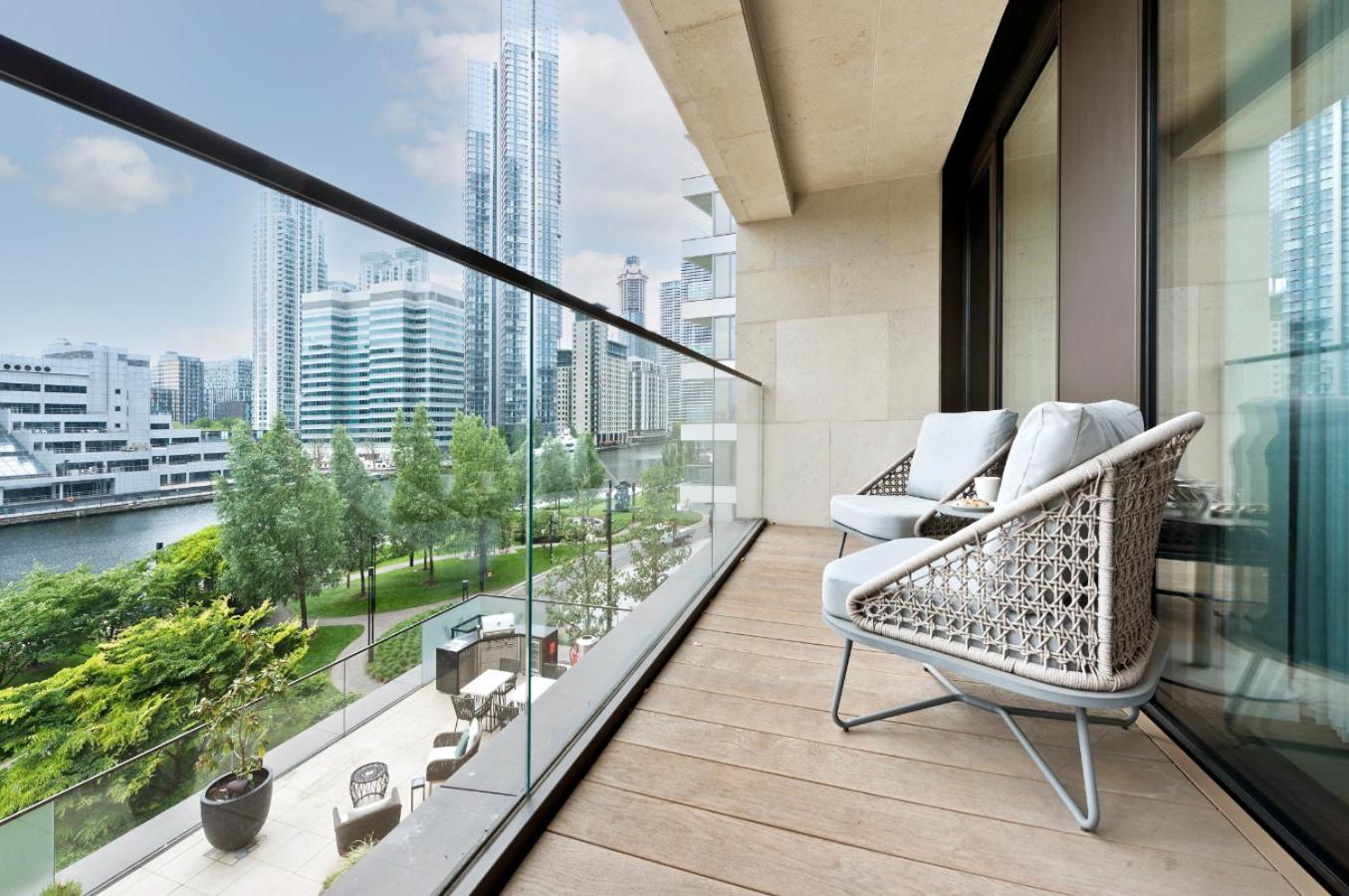 Elegant And Modern Apartments In Canary Wharf Right Next To Thames ลอนดอน ภายนอก รูปภาพ
