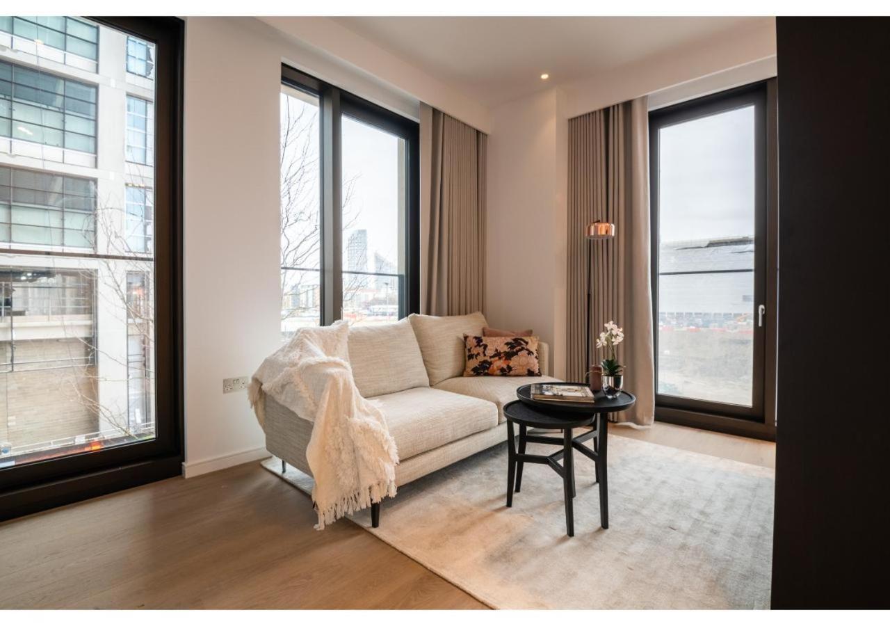 Elegant And Modern Apartments In Canary Wharf Right Next To Thames ลอนดอน ภายนอก รูปภาพ