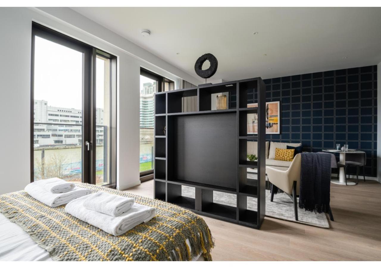 Elegant And Modern Apartments In Canary Wharf Right Next To Thames ลอนดอน ภายนอก รูปภาพ