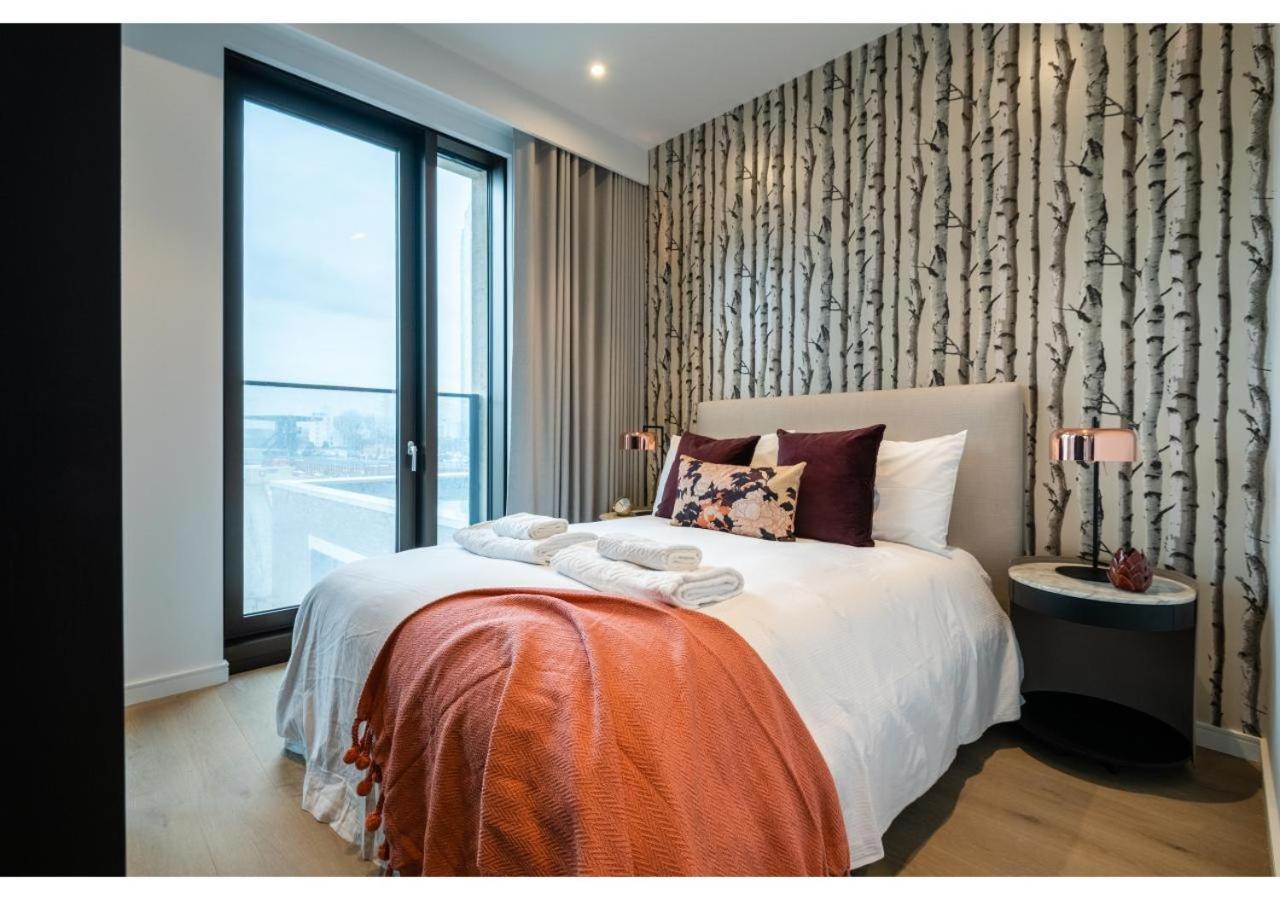 Elegant And Modern Apartments In Canary Wharf Right Next To Thames ลอนดอน ภายนอก รูปภาพ